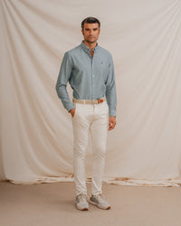 CHINO BÁSICO SLIM BEIGE CLARO