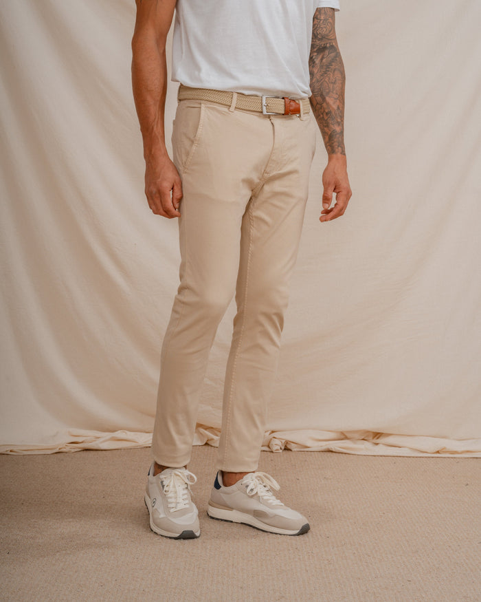 CHINO BÁSICO SLIM CAMEL