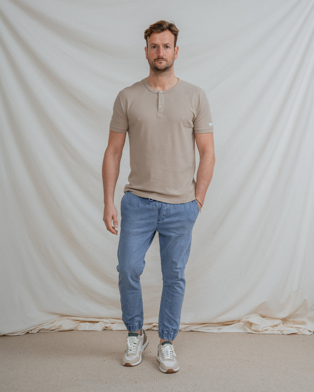 PANTALON JOGGER DENIM