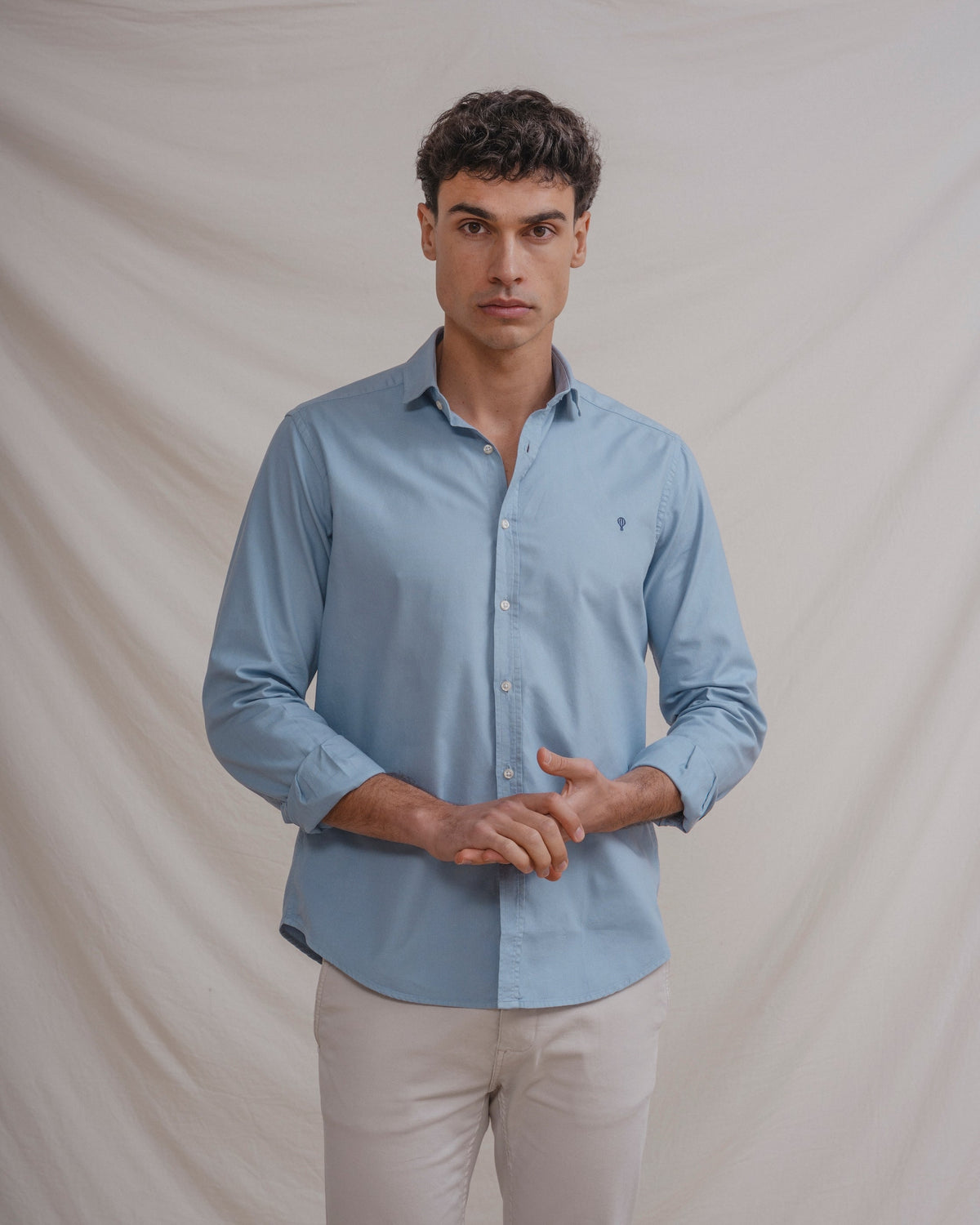 CAMISA CELESTE ALGODÓN