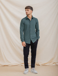 CAMISA ELÁSTICA VERDE CON VARILLA