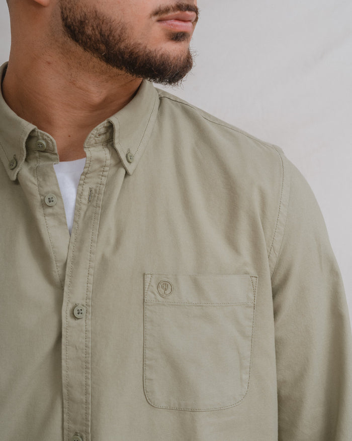CAMISA OXFORD BOLSILLO VERDE