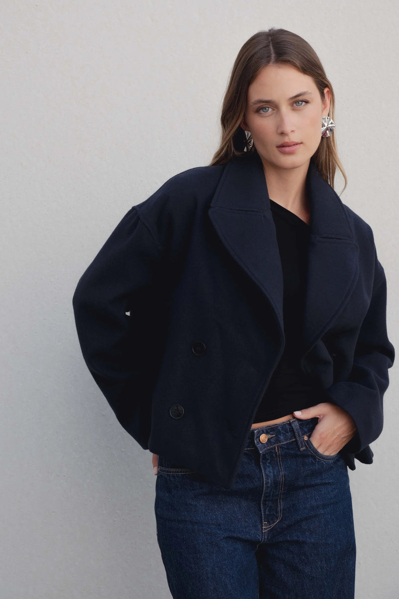 MANTEAU COURT À REVERS