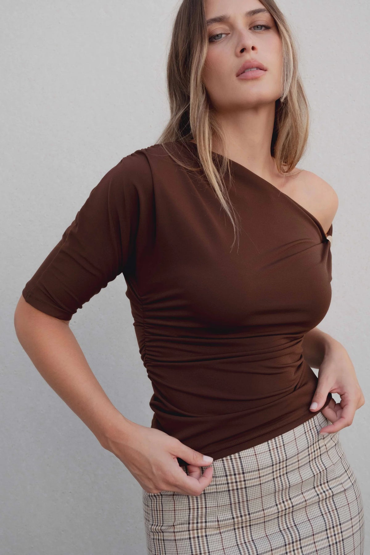 JUPE MIDI À CARREAUX