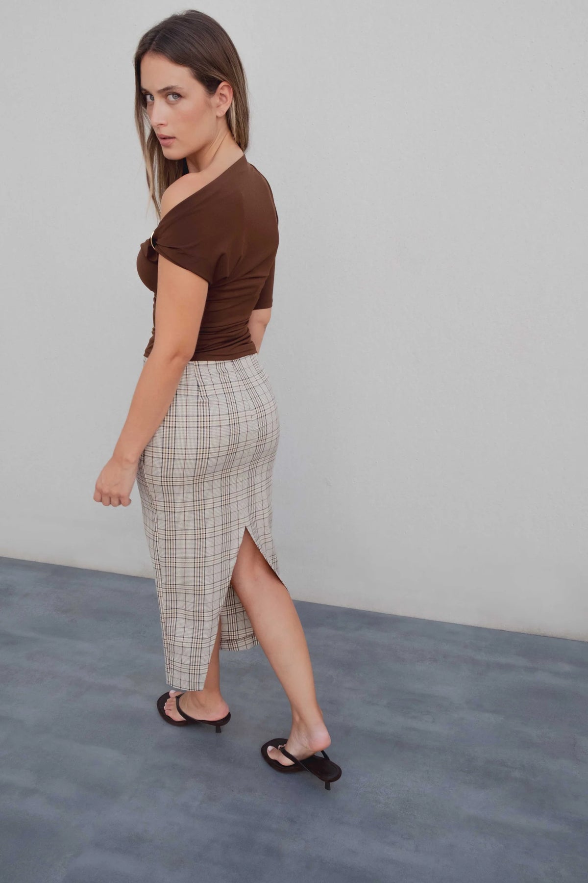 JUPE MIDI À CARREAUX