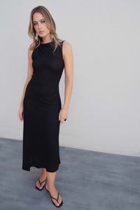 VESTIDO MIDI ASIMÉTRICO PUNTO CALADO