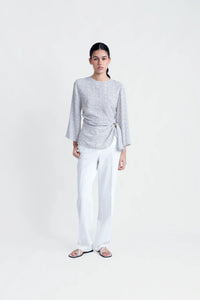 CHEMISE À APPLIQUÉS DORÉS