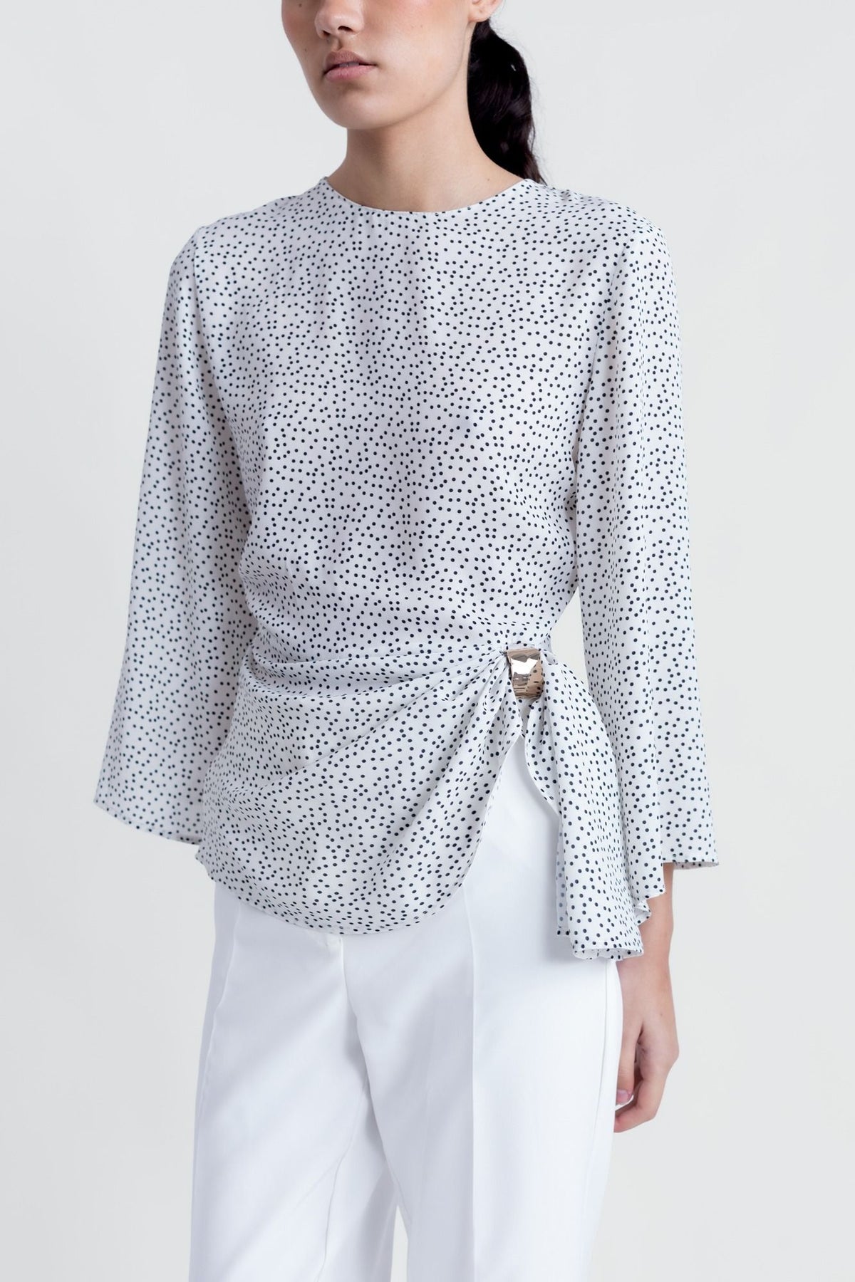 CHEMISE À APPLIQUÉS DORÉS