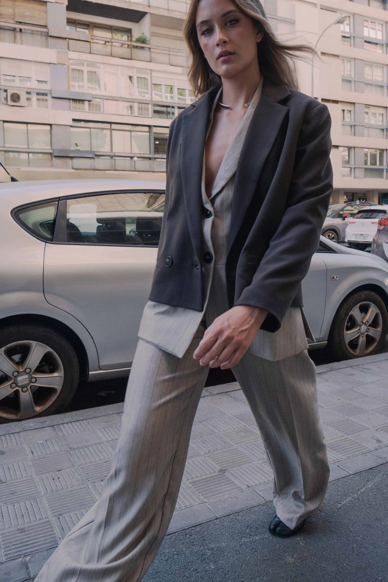 GILET À RAYURES DIPLOMATIQUES