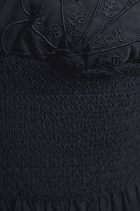 VESTIDO MIDI BORDADO