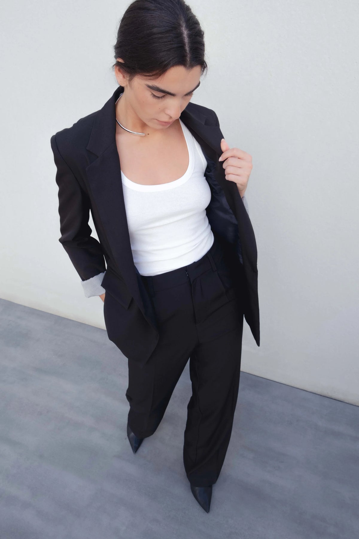 PANTALON LARGE À PLIS