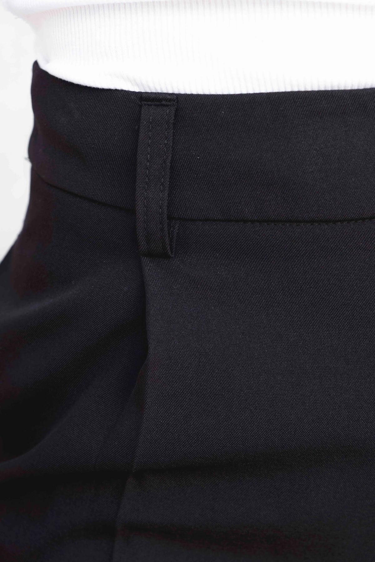 PANTALON LARGE À PLIS