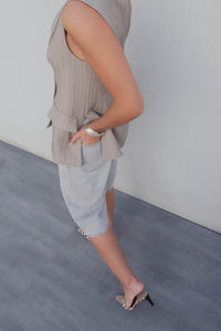 BERMUDA EN JEAN SURDIMENSIONNÉ